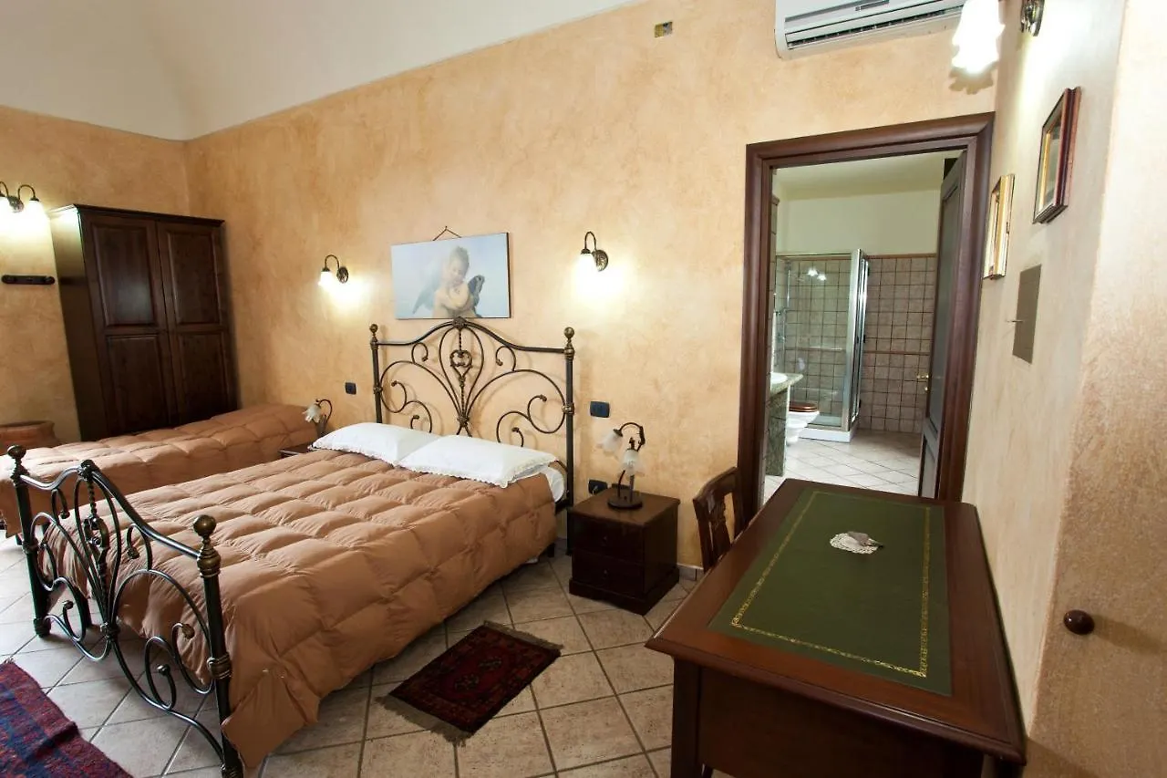 Le Grotte Bed & Breakfast Riposto